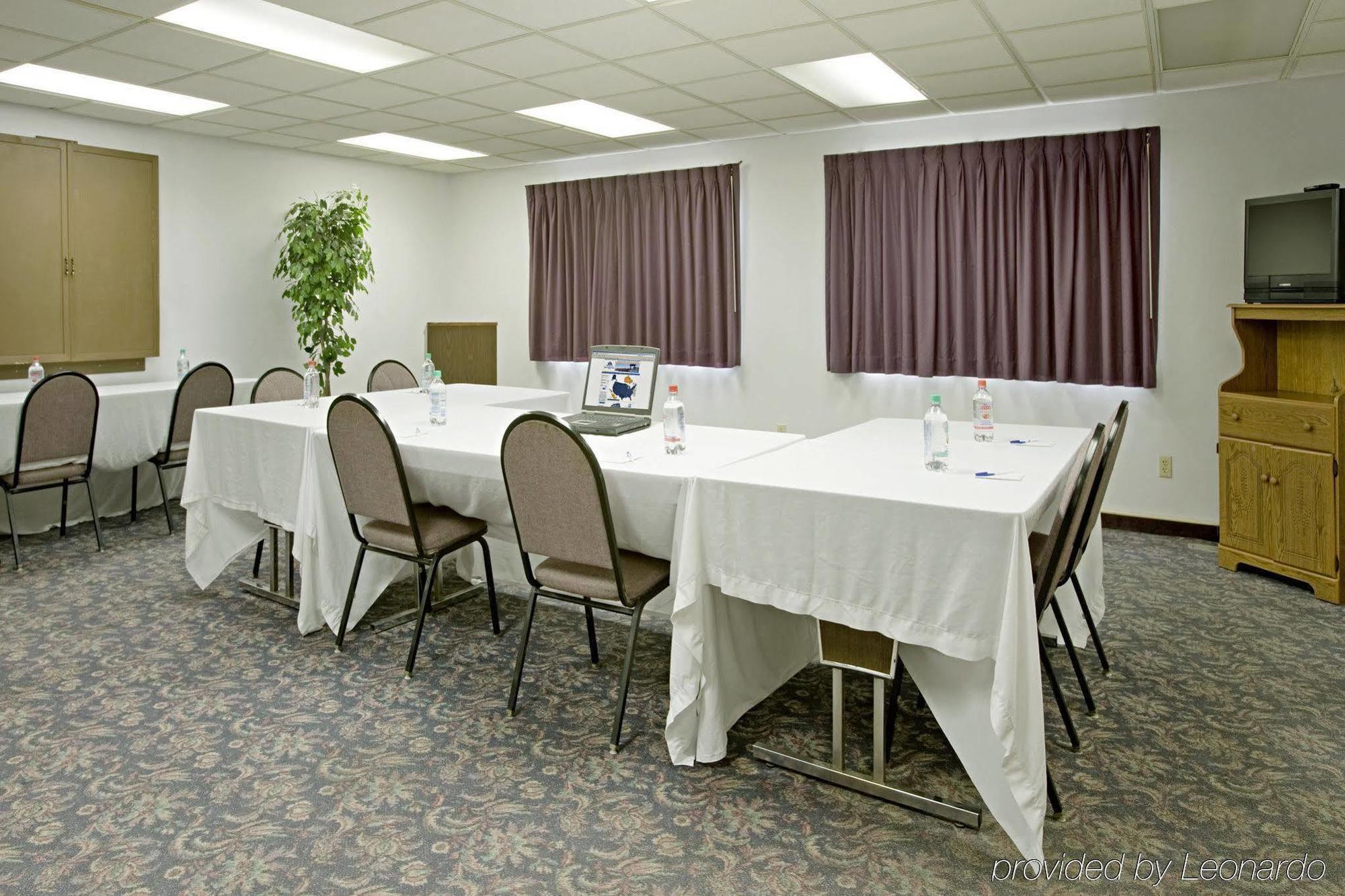 Quality Inn New London Exterior photo